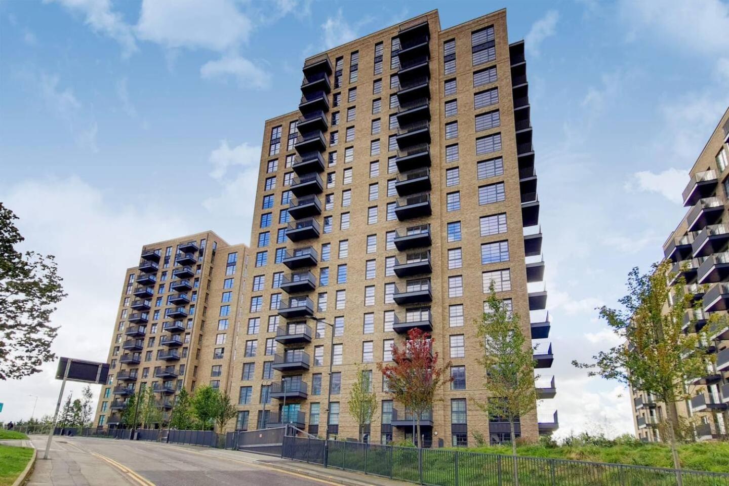 Modern And Chic Apartments At Ferrum Near Wembley Park Londres Exterior foto